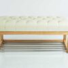 Sitzbank Chesterfield M-DEKO LPP-4 nach Maß aus Holz, mit Schuhregal und gestepptem Sitz aus ecrufarbigem Kunstleder