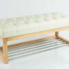 Sitzbank Chesterfield M-DEKO LPP-4 nach Maß aus Holz, mit Schuhregal und gestepptem Sitz aus ecrufarbigem Kunstleder