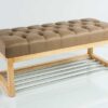 Sitzbank Chesterfield M-DEKO LPP-4 nach Maß aus Holz, mit Schuhregal und gestepptem Sitz aus hellbraunem Kunstleder