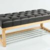 Sitzbank Chesterfield M-DEKO LPP-4 nach Maß aus Holz, mit Schuhregal und gestepptem Sitz aus dunkelbraunem Kunstleder
