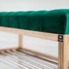 Sitzbank Chesterfield M-DEKO LPP-4 nach Maß aus Holz mit Schuhregal und gestepptem Sitz aus grünem Velours